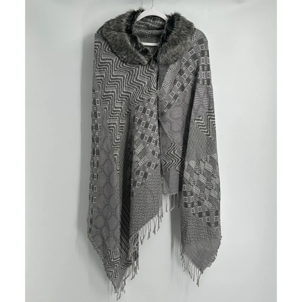 Womens Boho Chic Oversized Wrap One Size Geometric‎ Faux Fur Trim Cozy Gray